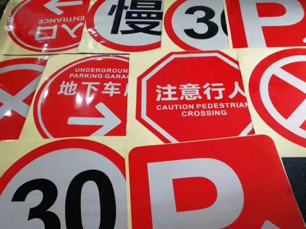 專業(yè)寫(xiě)真噴繪公司